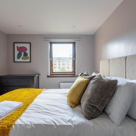 Stunning 1 Bed Merchant City Apartment With Parking Glasgow Exterior photo