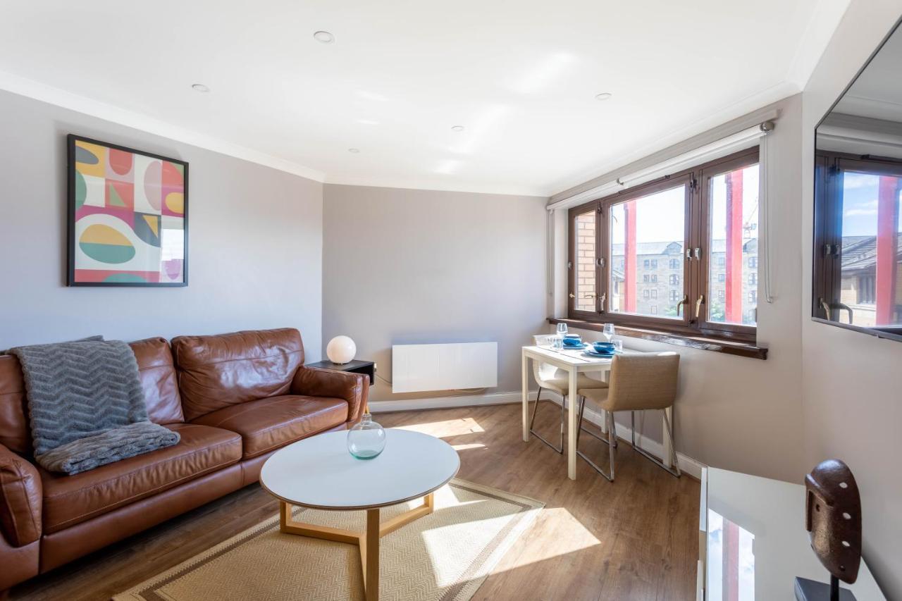 Stunning 1 Bed Merchant City Apartment With Parking Glasgow Exterior photo
